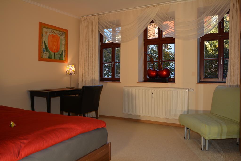 Ferienwohnung Domschatz Naumburg  Bilik gambar